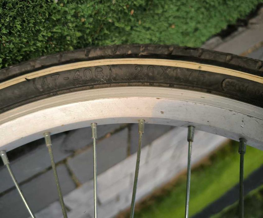 Rower dziecięcy miejski majdller 20" BELLA 2.3 fiolet-róż Aluminium