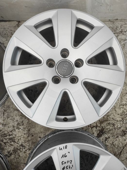418 Felgi aluminiowe ORYGINAŁ AUDI R 16 5x112 otwór 57,1 Bardzo Ładne
