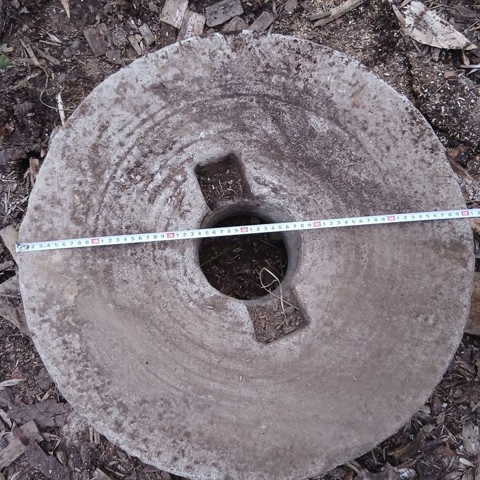 Kamień Młyński 60 CM