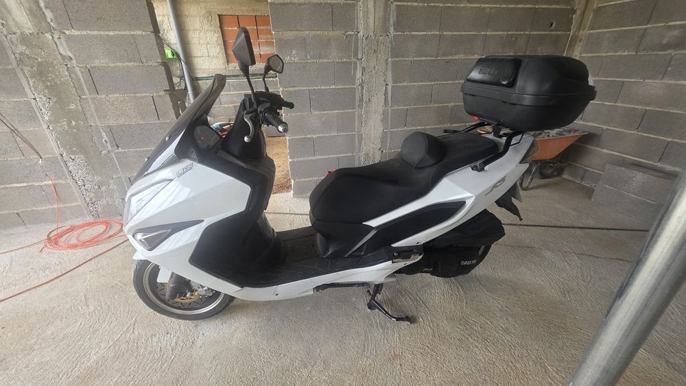 Scooter Daelim s3 125