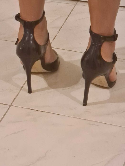 Sapatos lindíssimos Zara pouquíssimo uso