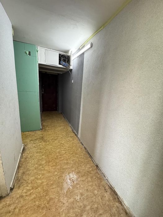 Продаю 3-кімнатну квартиру, район площі  Перемоги .