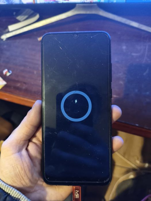 Telemóvel Samsung a30  a funcionar