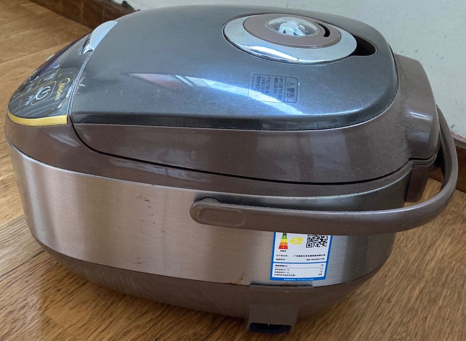 Panela multifuncional de arroz Midea- como nova