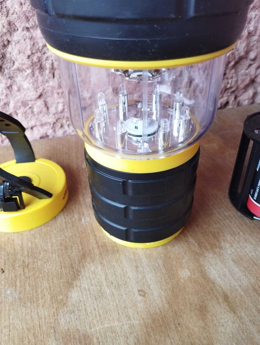 Кемпінговий фонарік на батарейках, мож  під Lion