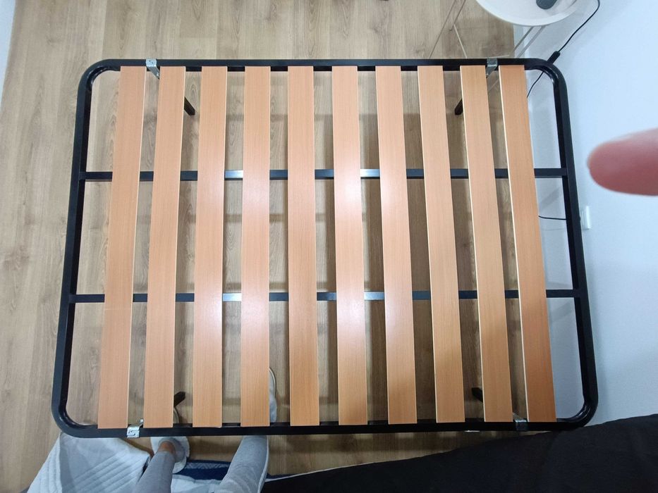 Estrutura de cama com estrado 140x190 cm