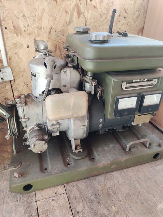 Продам бензогенератор