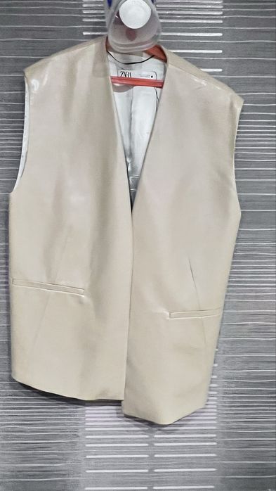 Куртка жилет Zara