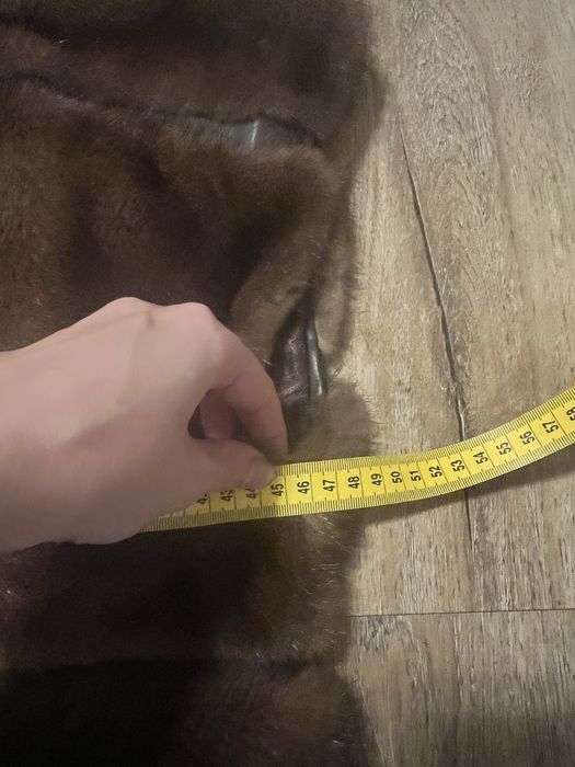 Безрукавка із норки з шкіряними вставками