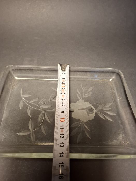 Duża stara szklana maselnica serownica