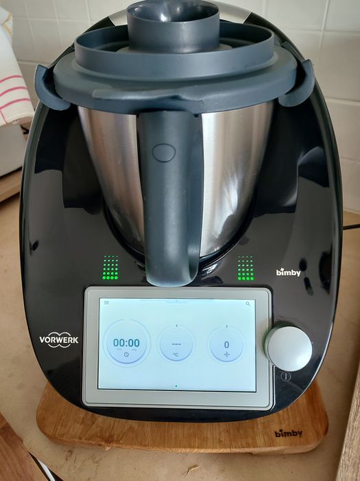Bimby Tm6  edição Noir com garantia até 11/ 2027