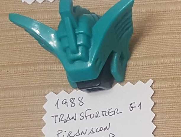 1988 - Transformer G1 - PIiranacon Snaptrap HELMET