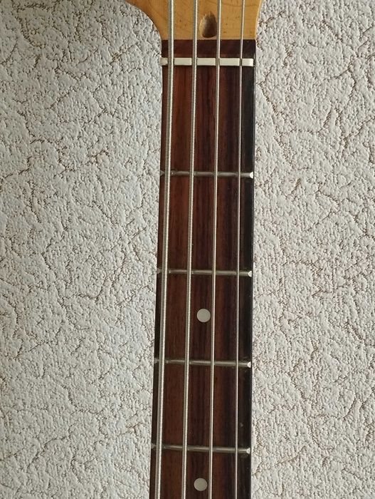 ПРОДАЮ Бас - гітара Saga Black Hawk