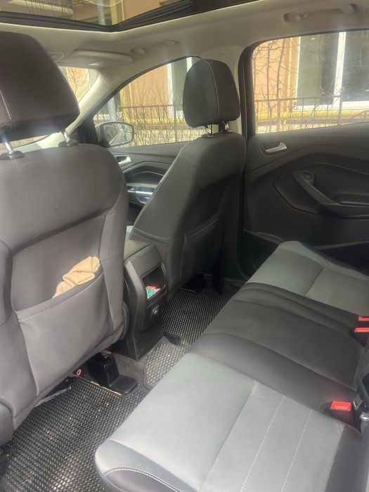 Продаи Ford Escape