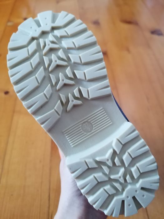 Дитячі утеплені черевики 27р