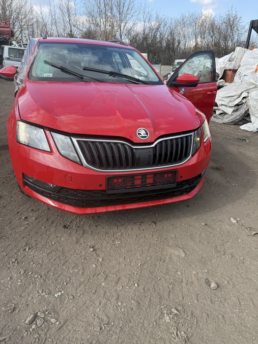 Przód Kompletny Skoda Octvia 3 2018 Maska Zderzak Pas Belka Lampy Chło