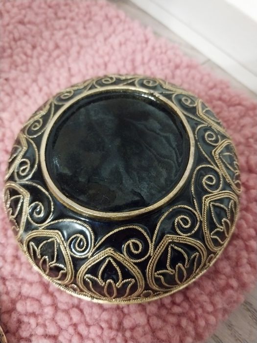 Бронзовая шкатулка