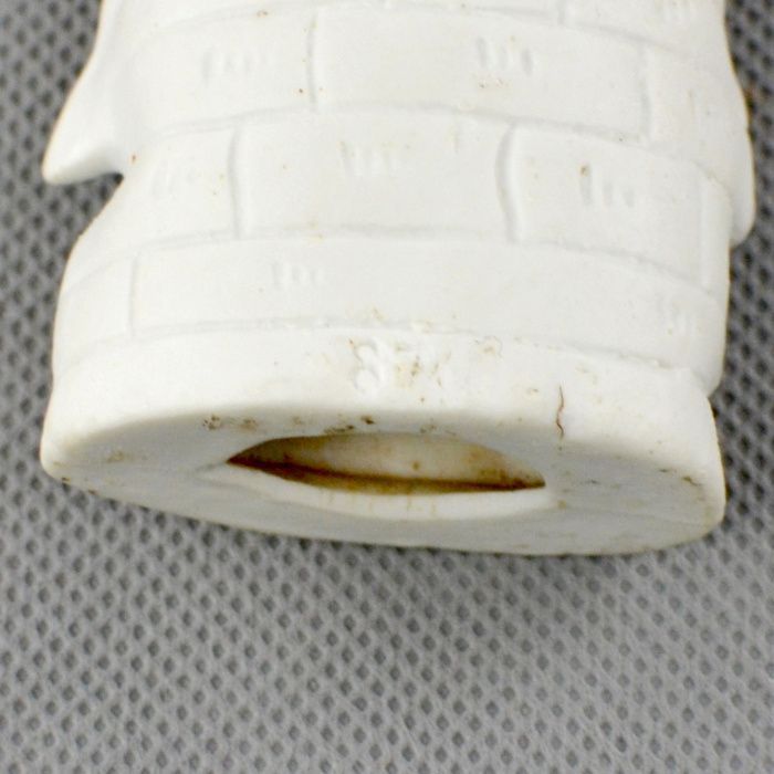 Paliteiro em biscuit muito antigo – fabrico europeu