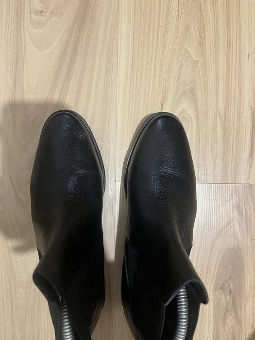 Czarne skórzane sztyblety