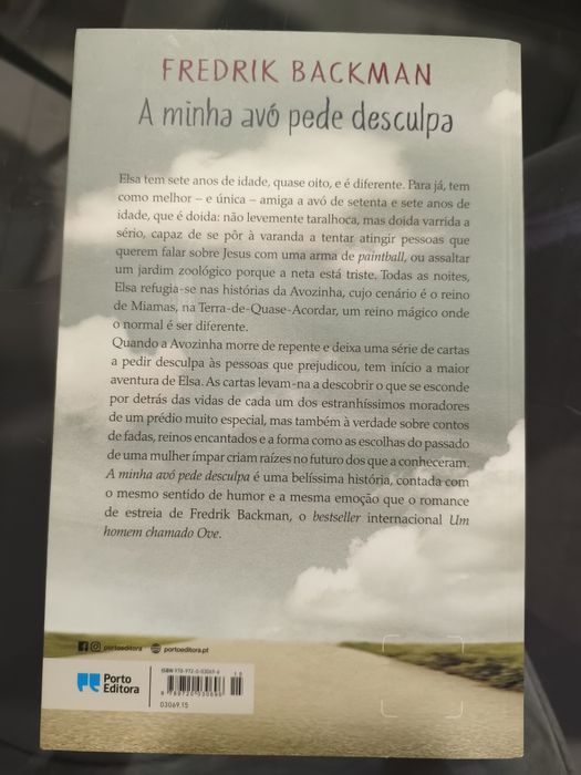 Livro usado, em ótimo estado. Com poucas marcas de uso.