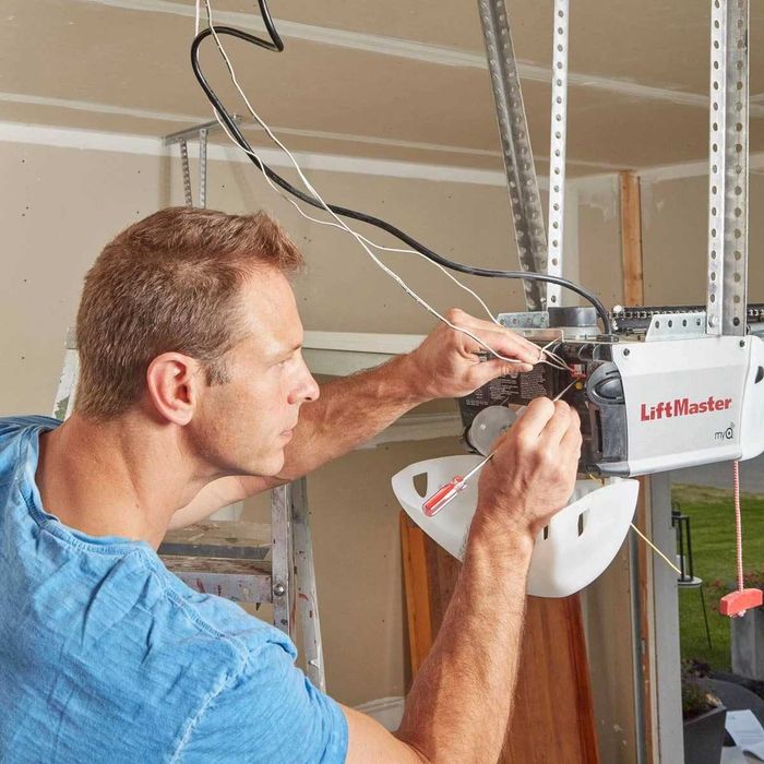 Automatização, Acessórios e Reparação para Portões de Garagem