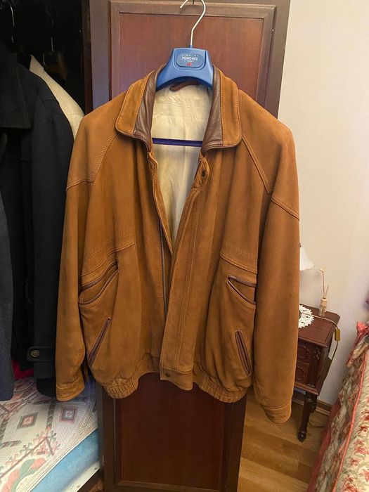 Casacos em pele verdadeira em bom estado