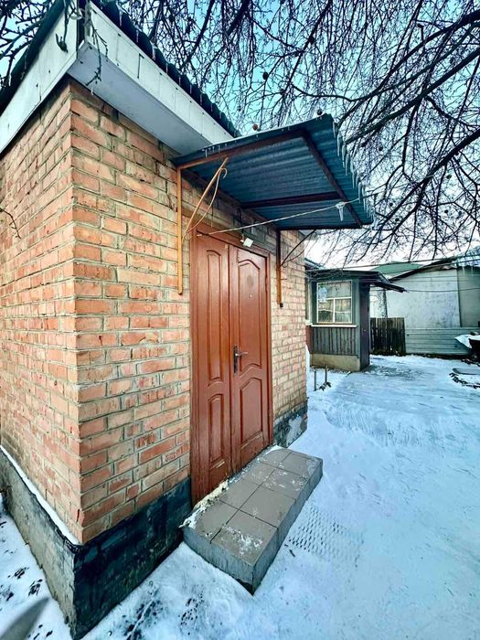 Продається частина будинку в районі Мотелю.