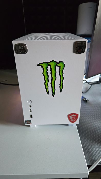 Mini PC Gaming ITX Ryzen 5 8500G + 2070 Super + 16Gb DDR5! + 512Gb Nvme + RGBs