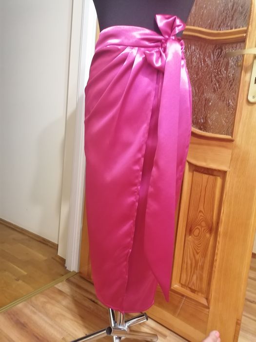 Spódnica z założeniem i wiązaniem 36 - 42