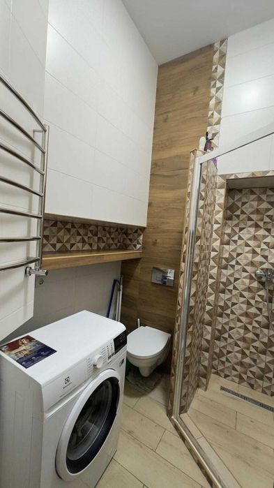 Оренда 1 кім. квартири з паркомісцем у центрі, вул. М.Вовчка, Львів