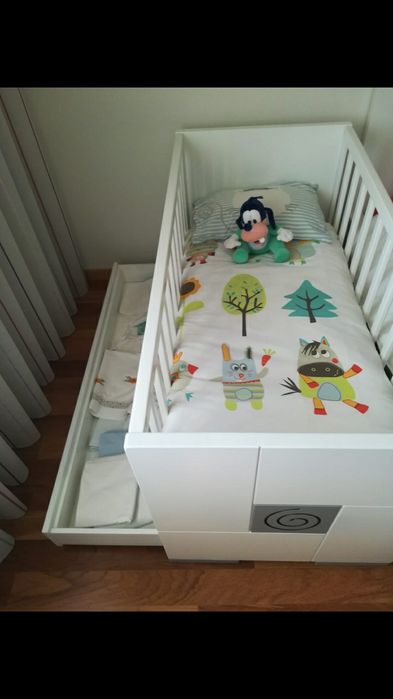 Cama, colchão e comoda de bebé até aos 3 anos - marca ALONDRA