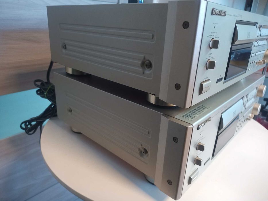 Sprzedam Pioneer DAT D-07A