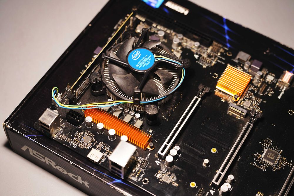 Zestaw AsRock H510 Pro BTC+ 7x PCIe + Intel G5905 + 4GB DDR4