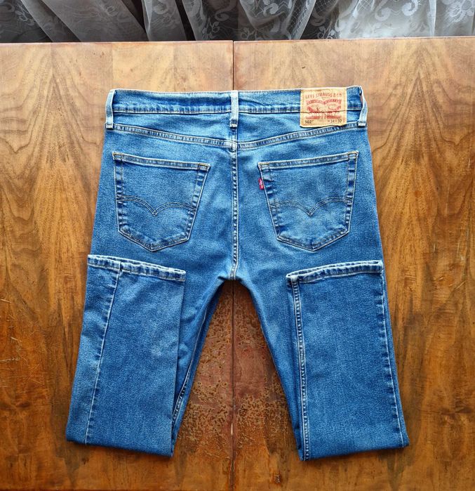 Джинсы (Levis 502) размр. W34-L32/33. Made in India.