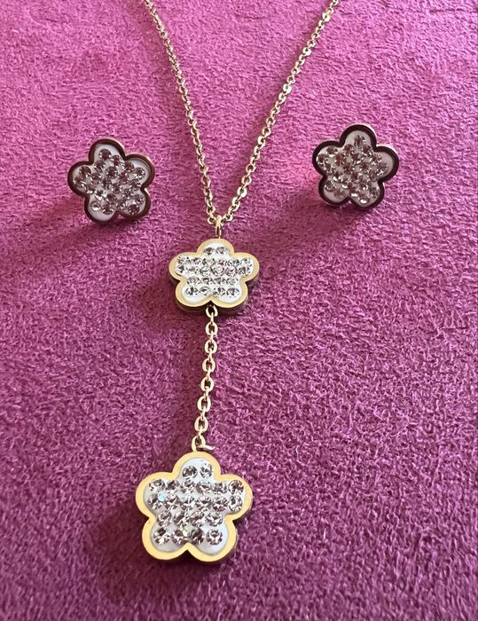 Conjunto fio e brincos em aço inoxidável