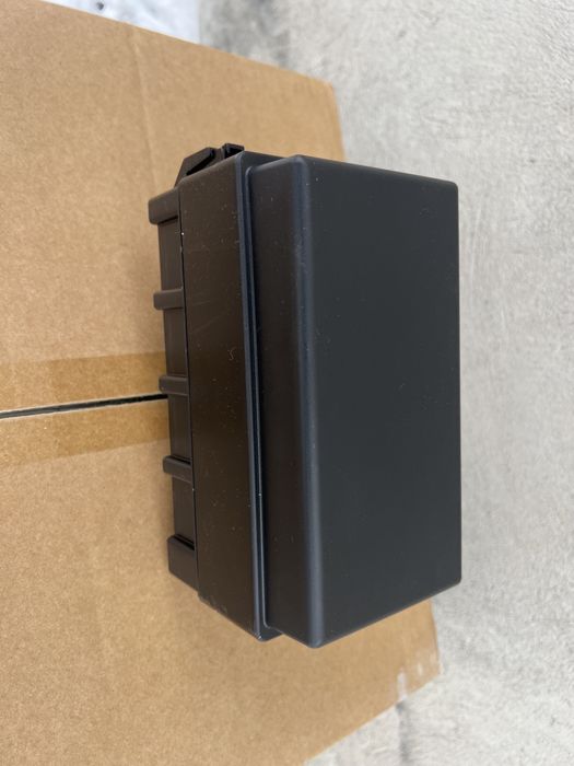 Блок коробка запобіжників Rogue T33 рог 20-26р 1.5 2.5 бензин