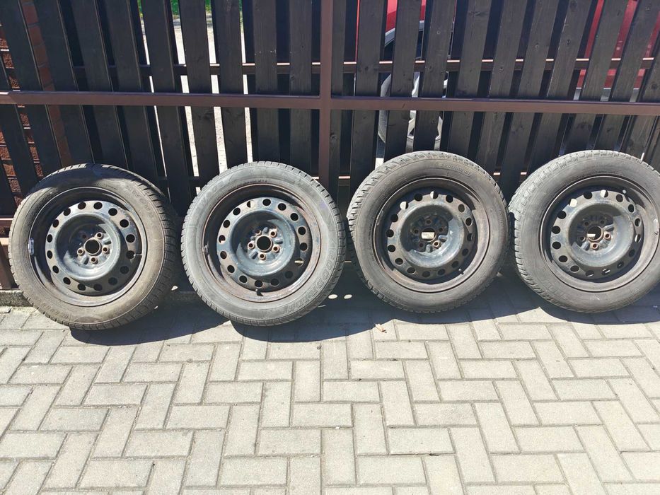 Felgi z oponami zimowymi  205/55 R16 rozstaw 5X6,5 J ,ET45, 57