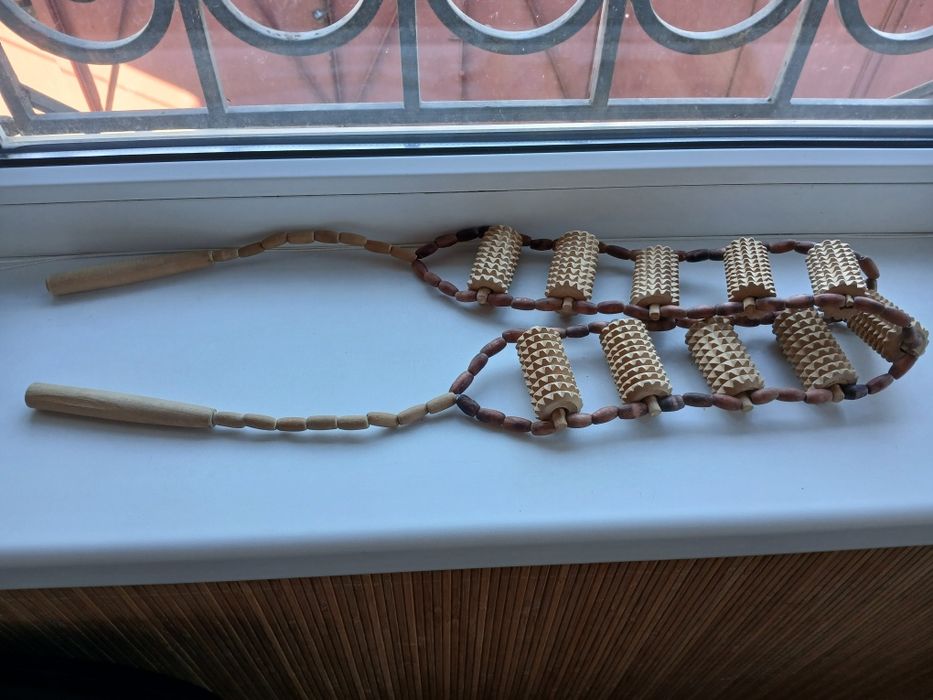 Массажер деревянный