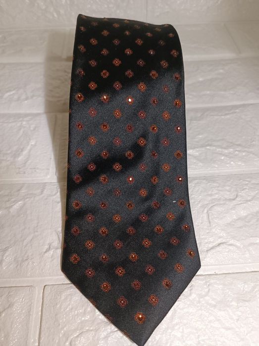 Галстук шелковый C&A черный с камушками .