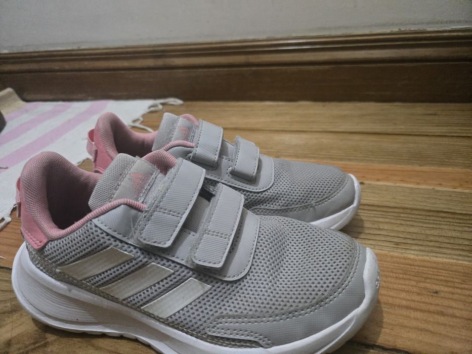 Sapato desporto adidas