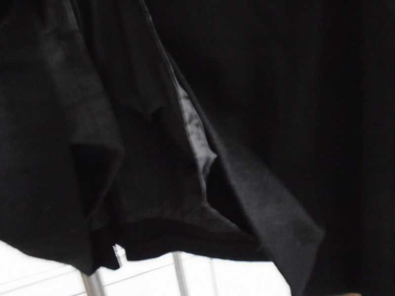 Saia preta inverno com bolsos