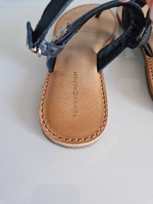 Skórzane sandały, japonki Tommy Hilfiger