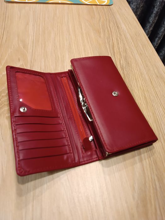 Elegancki portfel damski