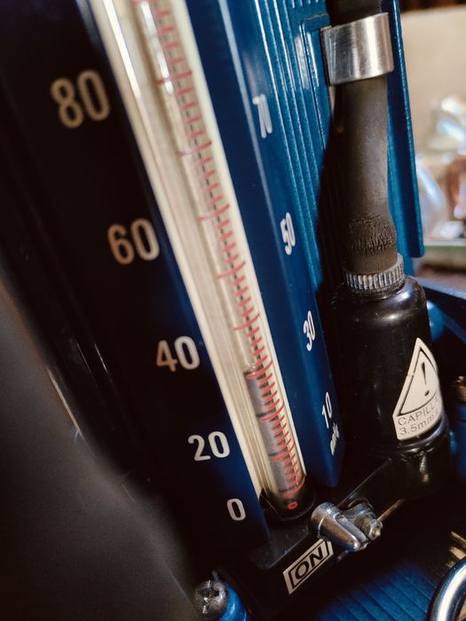 Esfigmomanómetro coluna de mercúrio peça antiga