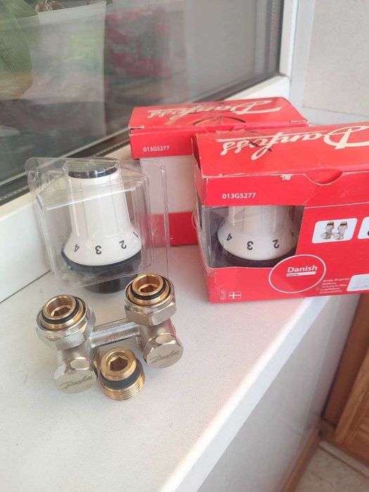 Радіаторний комплект прямий, ниж.підключення Danfoss013G5277 Самовивіз