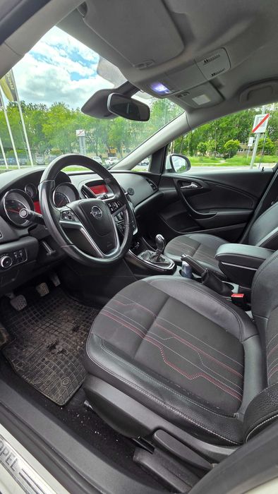 Opel Astra J 2012r