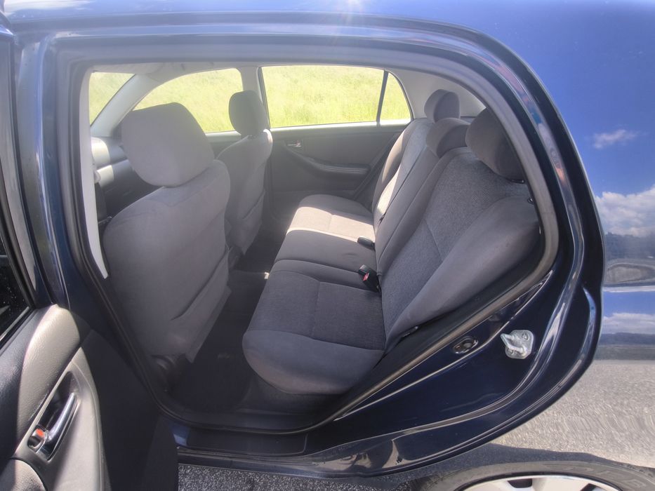 Toyota Corolla E12  2.0 D-4D 2004