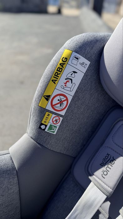 Автокрісло  Britax Römer DUALFIX M i-SIZE Grey/Graphite Marble