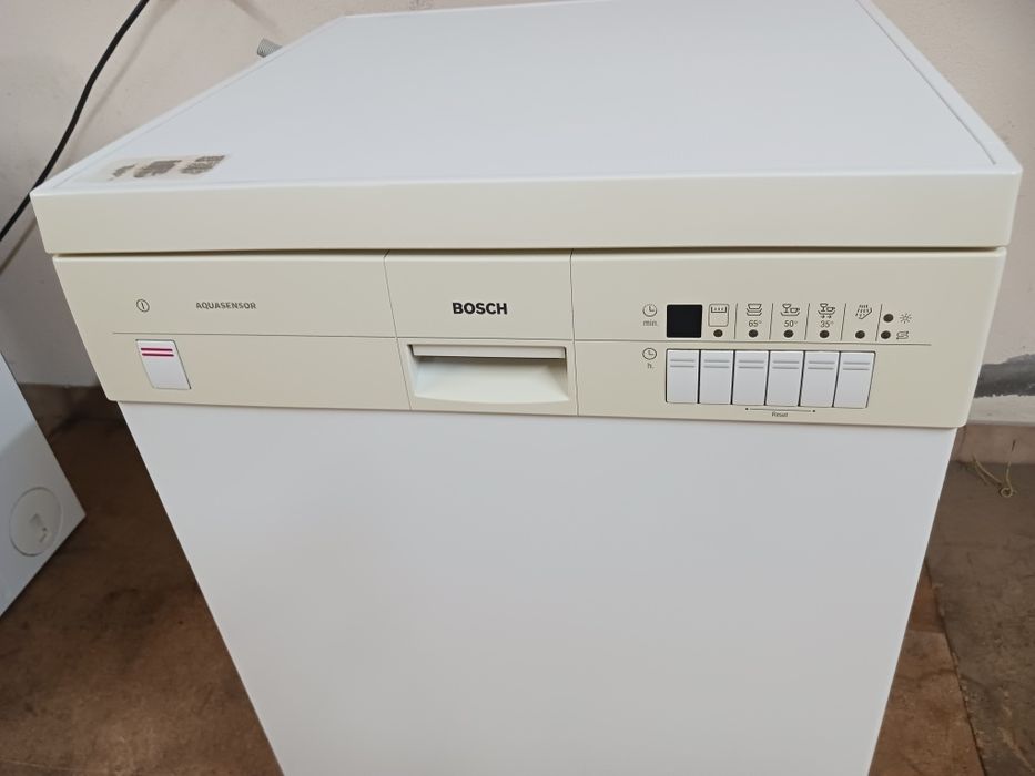 Máquina de lavar loiça bocsh em bom estado e funcionamento possibilida