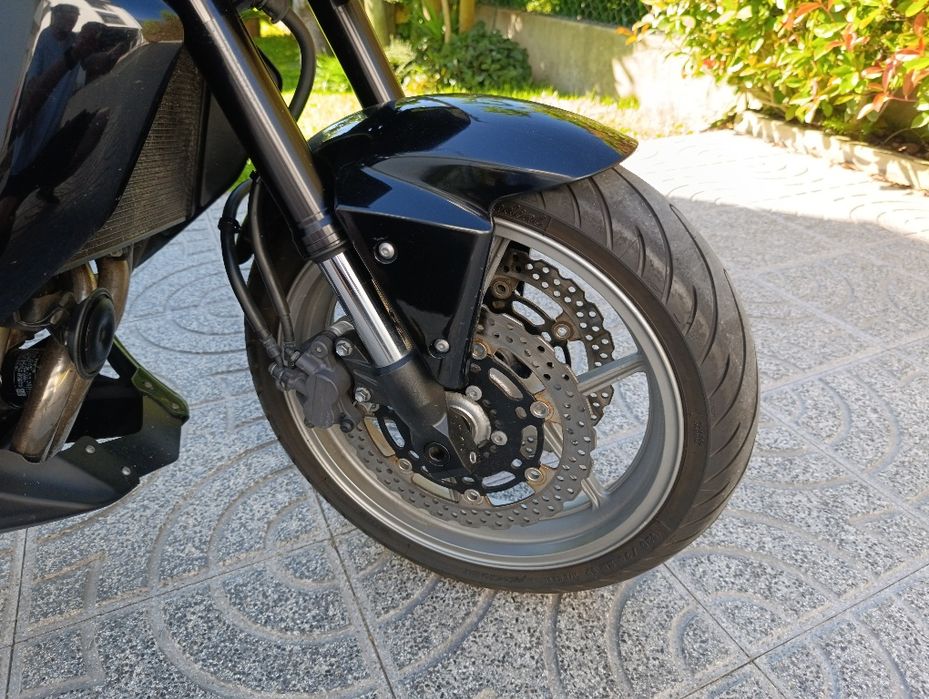 Kawasaki Z750 black